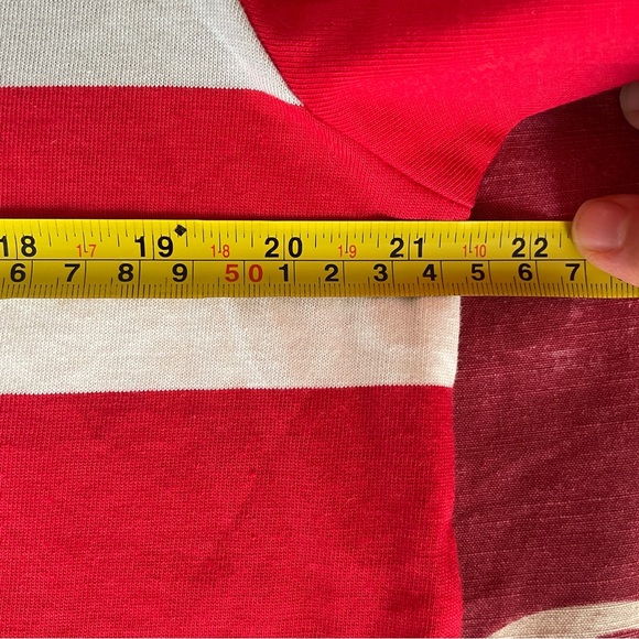 Liverpool FC Red Official Tee with Stripes - Picture 9 of 10